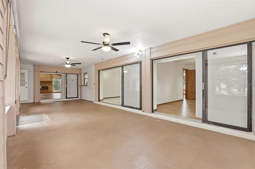 Image 40 of property listing at 3286 LAKE TWYLO ROAD, Orlando, FL 32817