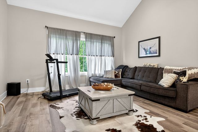 155 Lakewood Cir, Smithville, TN 37166