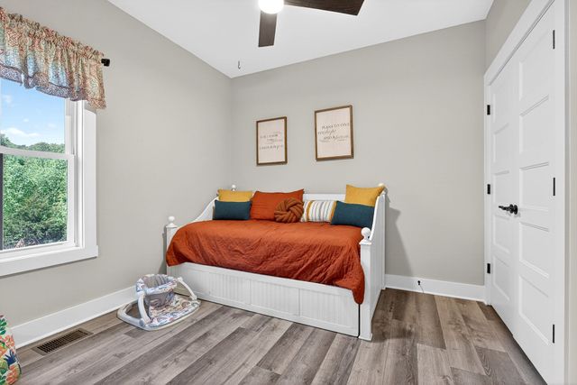 155 Lakewood Cir, Smithville, TN 37166