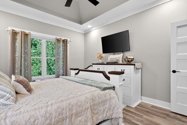155 Lakewood Cir, Smithville, TN 37166