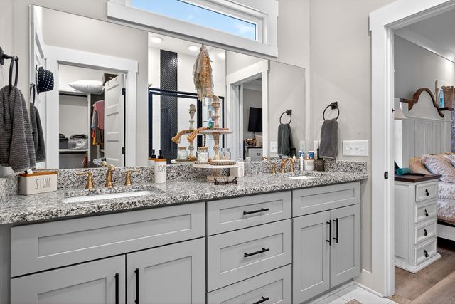 155 Lakewood Cir, Smithville, TN 37166