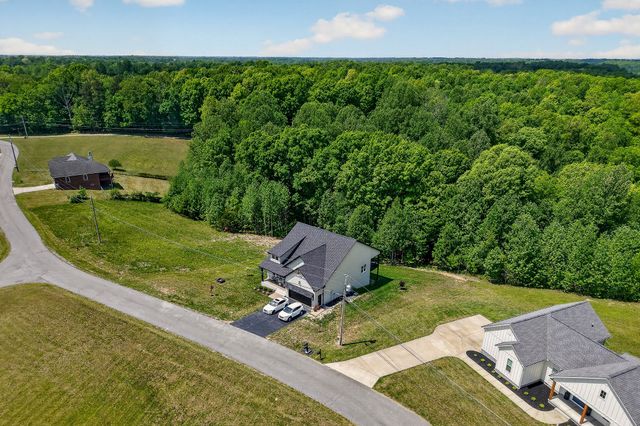 155 Lakewood Cir, Smithville, TN 37166