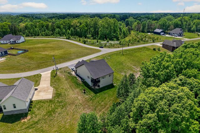 155 Lakewood Cir, Smithville, TN 37166