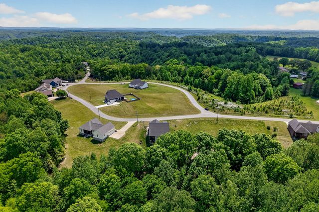 155 Lakewood Cir, Smithville, TN 37166