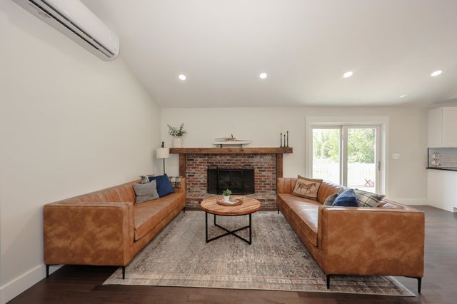 16 Silver Lake Road, Hollis, NH 03049