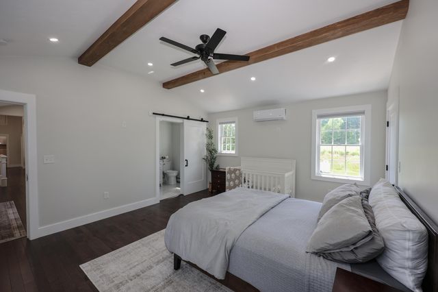 16 Silver Lake Road, Hollis, NH 03049