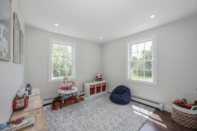 16 Silver Lake Road, Hollis, NH 03049