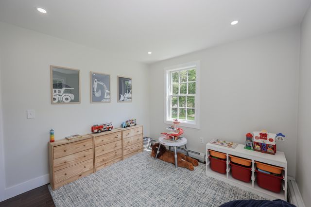 16 Silver Lake Road, Hollis, NH 03049