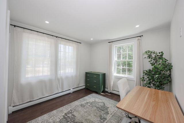 16 Silver Lake Road, Hollis, NH 03049