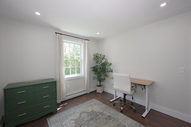 16 Silver Lake Road, Hollis, NH 03049