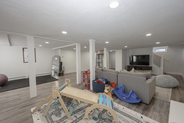 16 Silver Lake Road, Hollis, NH 03049