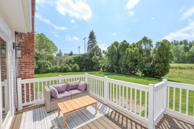 16 Silver Lake Road, Hollis, NH 03049