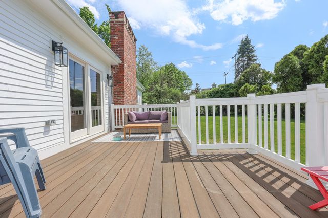 16 Silver Lake Road, Hollis, NH 03049