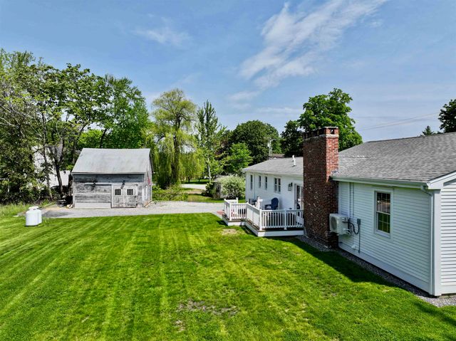 16 Silver Lake Road, Hollis, NH 03049