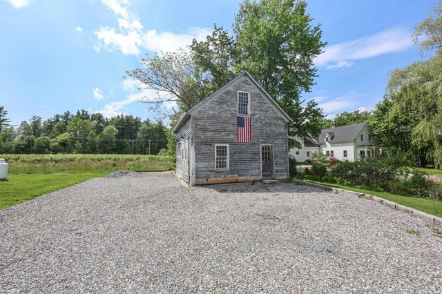 16 Silver Lake Road, Hollis, NH 03049