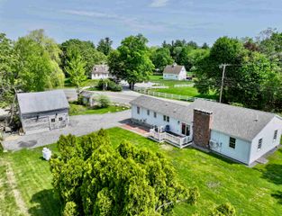 16 Silver Lake Road, Hollis, NH 03049