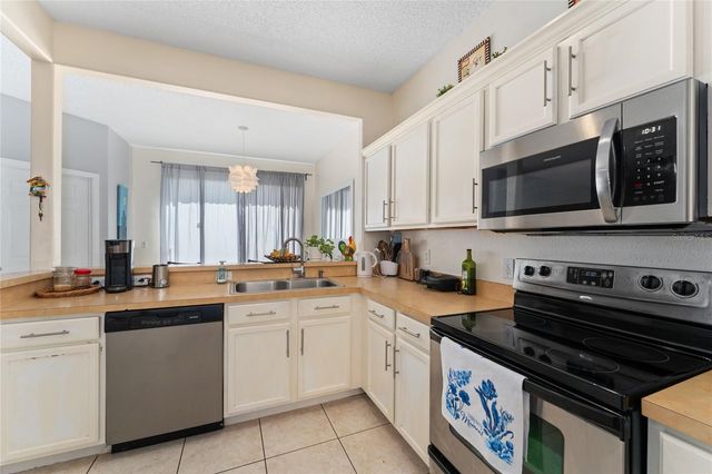 2035 ISLAND BROOK LANE, Orlando, FL 32824