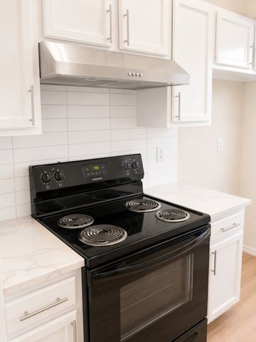 4952 Berridge Lane, Dallas, TX 75227