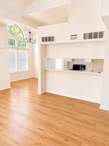 4952 Berridge Lane, Dallas, TX 75227