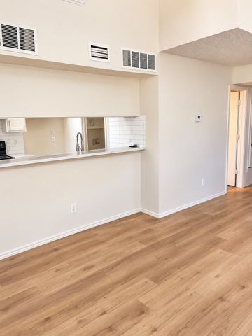 4952 Berridge Lane, Dallas, TX 75227