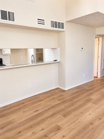 4952 Berridge Lane, Dallas, TX 75227