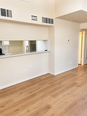 4952 Berridge Lane, Dallas, TX 75227