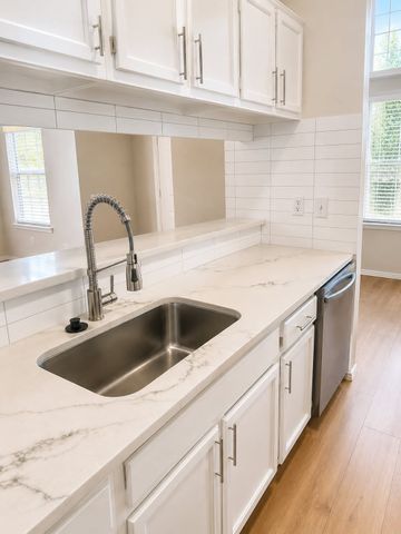 4952 Berridge Lane, Dallas, TX 75227