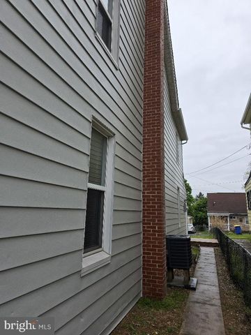 617 MONROE ST, Harrisburg, PA 17113