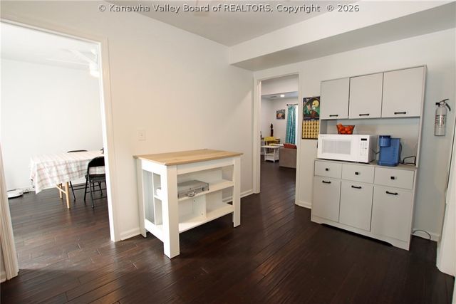 715 Woodland Drive, Nitro, WV 25143