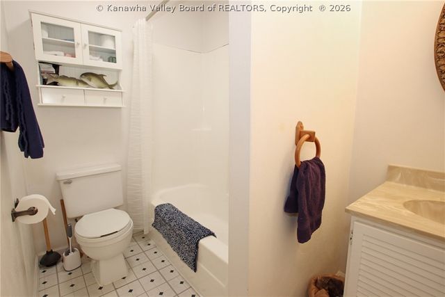 715 Woodland Drive, Nitro, WV 25143