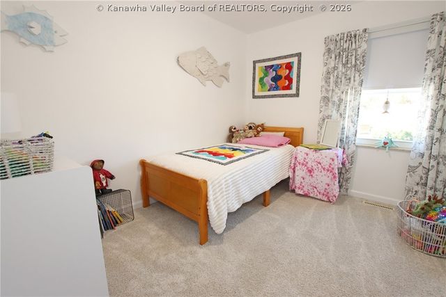 715 Woodland Drive, Nitro, WV 25143