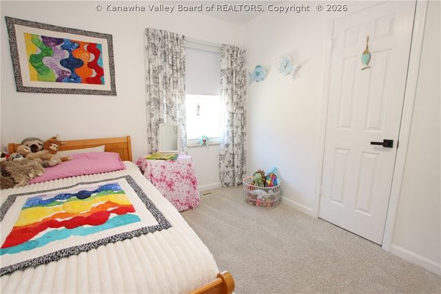 715 Woodland Drive, Nitro, WV 25143