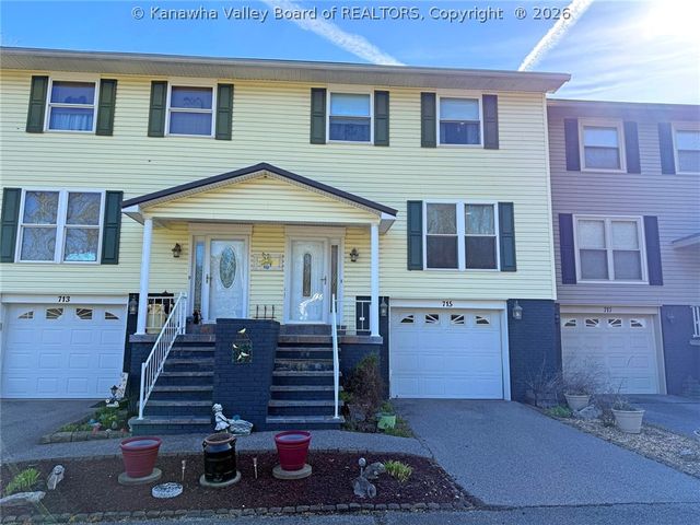 715 Woodland Drive, Nitro, WV 25143