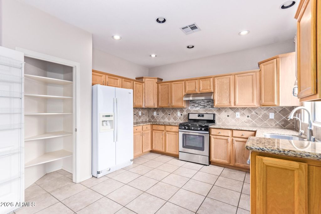 1373 W THOMPSON Way, Chandler, AZ 85286 — photo 4