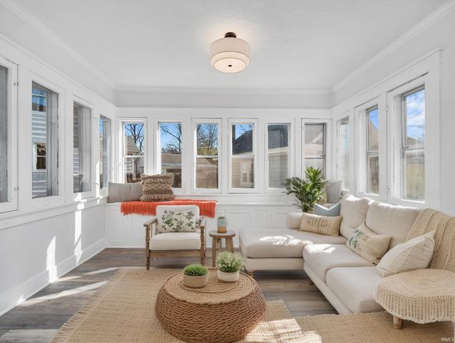 309 N Seminole Circle, Fort Wayne, IN 46807