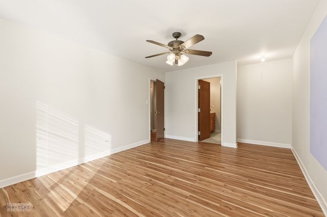 7502 Farmingdale Drive 206, Darien, IL 60561