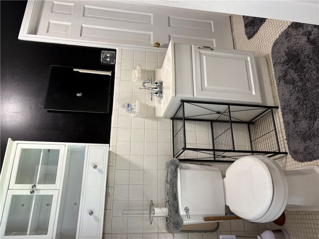 301 Woodlake Road, Anderson, SC 29621