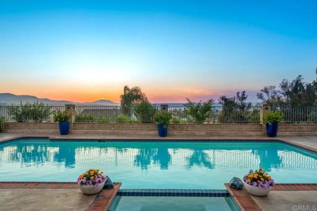 1724 Hacienda Place, El Cajon, CA 92020