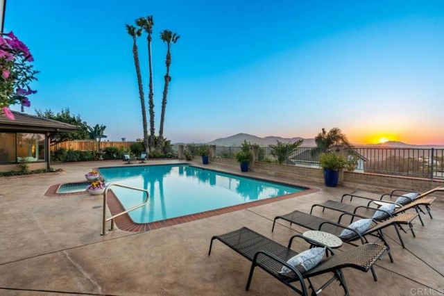 1724 Hacienda Place, El Cajon, CA 92020