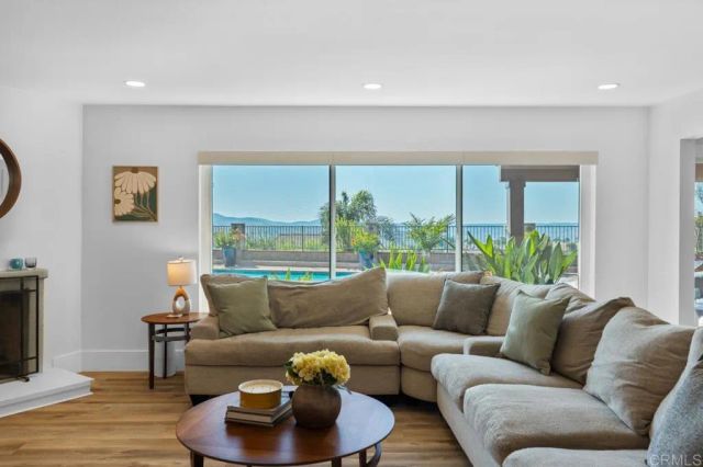 1724 Hacienda Place, El Cajon, CA 92020