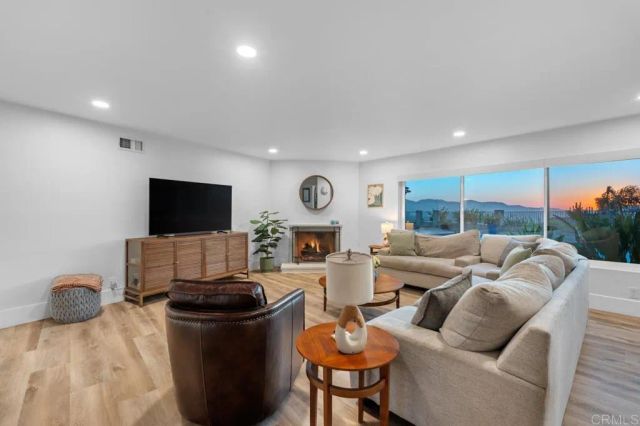 1724 Hacienda Place, El Cajon, CA 92020