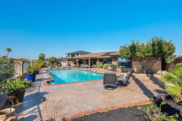 1724 Hacienda Place, El Cajon, CA 92020