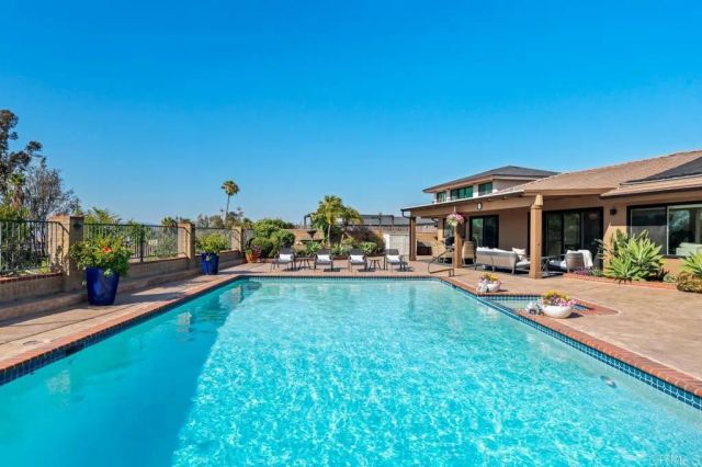 1724 Hacienda Place, El Cajon, CA 92020