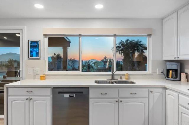 1724 Hacienda Place, El Cajon, CA 92020