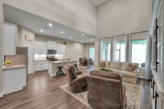 968 Youth Water Road, Montgomery, TX 77316