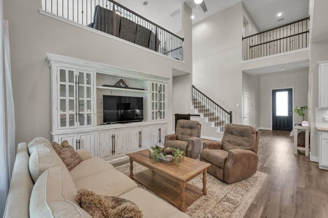 968 Youth Water Road, Montgomery, TX 77316