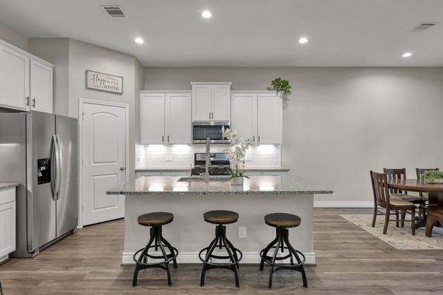 968 Youth Water Road, Montgomery, TX 77316