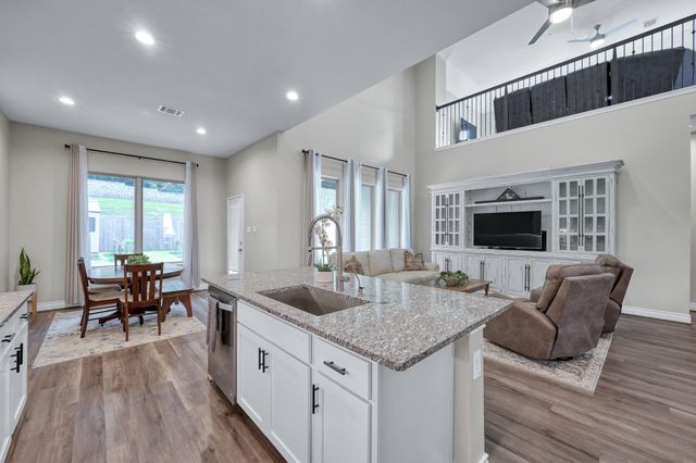 968 Youth Water Road, Montgomery, TX 77316