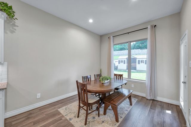 968 Youth Water Road, Montgomery, TX 77316