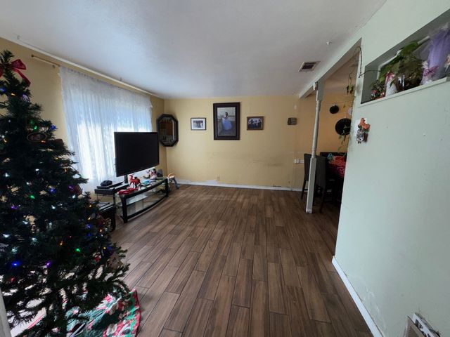 1416 Donald Avenue, Carrollton, TX 75006